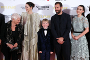 Jamie+Dornan+Belfast+European+Premiere+65th+5W4dDdlia4Fx.jpg