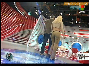 Evangelina.Anderson.Pantalon.Ajustado.Beige.Vueltita.Intrusos..No.Audio.SD.HQ.60FPS-Colitaz.123.jpeg