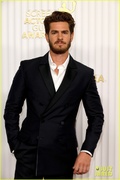 andrew-garfield-eddie-redmayne-sag-awards-05.jpg