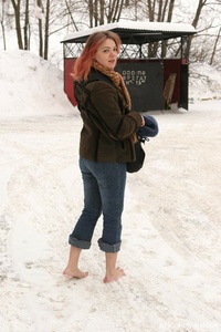 Permanent Link to City Feet – Alenka – 2006 08 19 Russian barefoot winter