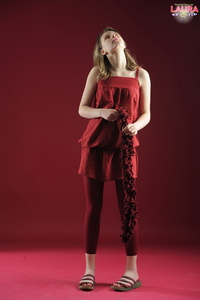 [Image: ME1A0TYD_t.jpg]