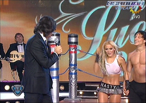 Evangelina.Aderson.Bailando.2008.Pollerita.Remera.Mojada.SD.60FPS-Colitaz.109.jpeg