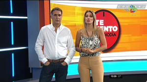 Carolina.Losada.Pantalon.Ajustado.Mostaza.TCAM.1080P-Colitaz.69.jpeg