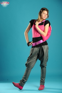 [Image: ME1A0U0A_t.jpg]