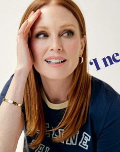 Julianne Moore - Page 2 MEWKAWS_t