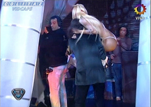 Evangelina.Anderson.Corte.Pollera.Bailando.2008.SD.HQ-Colitaz.133.jpeg