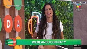 Natalie.Weber.Meneando.Pollera.Cortita.DA.1080P-Colitaz.07.jpeg