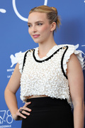 Jodie+Comer+Last+Duel+Photocall+78th+Venice+wVGGcpTuHYAx.jpg