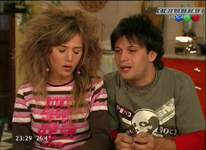 Luisana.Lopilato.Casados.Con.Hijos.Pool.HD-Colitaz.12.jpeg