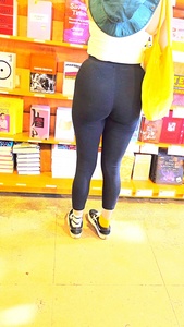 [Bild: MESRZYG_t.jpeg]