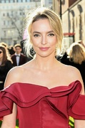 jodie-comer-olivier-awards-2023-in-london-04-02-2023-13.jpg