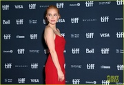 jessica-chastain-eddie-redmayne-premiere-the-good-nurse-at-tiff-19.jpg