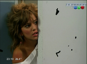 Luisana.Lopilato.Casados.Con.Hijos.Pool.HD-Colitaz.02.jpeg