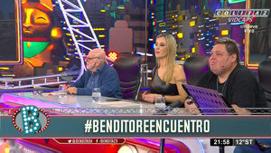 Mariela.Fernandez.Marcando.Pechos.Mismo.Outfit.Otro.Programa.Bendita.1080P-Colitaz.46.jpeg