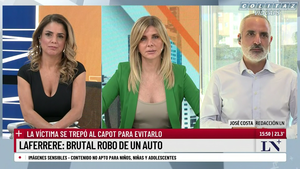 Debora.Plager.Saco.Verde.Marcando.Pechos.LN.1080P-Colitaz.49.png