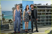 marion-cotillard-wears-shorts-cannes-bro-sis-premiere-05.jpg