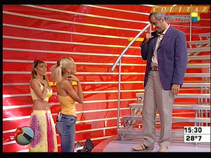 Nazarena.Velez.Musculosa.Amarilla.Jeans.Vueltita.Intrusos.No.Audio.SD.HQ.60FPS-Colitaz.80.jpeg