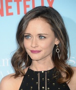 Alexis Bledel MEUB3SU_t