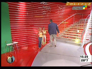 Nazarena.Velez.Musculosa.Amarilla.Jeans.Vueltita.Intrusos.No.Audio.SD.HQ.60FPS-Colitaz.08.jpeg