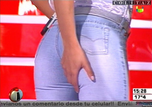 Colitaz-Nazarena.Velez.Jeans.Claros.Ajustados.18.jpeg