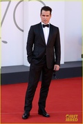 colin-farrell-brendan-gleeson-banshee-premiere-photo-call-venice-19.jpg