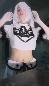 [Image: ME12QQPL_t.jpg]
