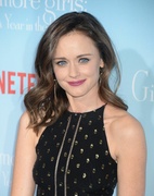 Alexis Bledel MEUB3ST_t