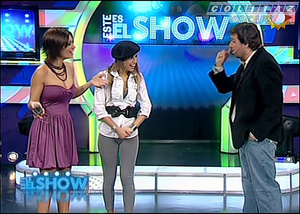 Cinthia.Fernandez.Vueltita.Calza.Gris.Este.Es.El.Show.SD.HQ.60FPS-Colitaz.17.jpeg