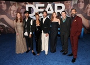 Amy+Adams+Dear+Evan+Hansen+Los+Angeles+Premiere+Uq4w2OfuZTWx.jpg