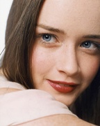 Alexis Bledel MEUB3XW_t