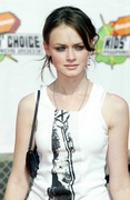 Alexis Bledel MEUB3TO_t