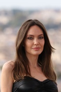 Angelina+Jolie+Eternals+Photocall+_ieA-tFPyz8x.jpg