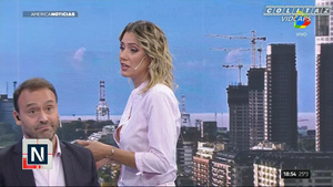 Carolina.Losada.Pantalon.Ajustado.Camisa.Abierta.AN.1080P-Colitaz.67.jpeg