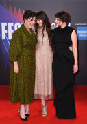Dakota+Johnson+Lost+Daughter+UK+Premiere+65th+sMQktxz-Afex.jpg