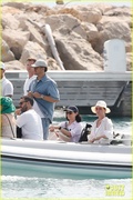 katy-perry-orlando-bloom-boat-ride-friends-in-south-of-france-20.jpg