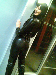 Yvonne Strahovski (39).jpeg