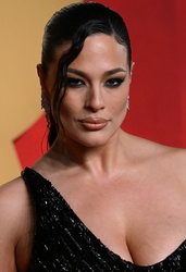 Ashley Graham - 2024 Vanity Fair Oscar Party at Wallis Annenberg Center for the Performing Arts in Beverly Hills, California 03/10/2024
