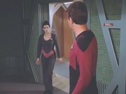 Marina Sirtis - Star Trek: The Next Generation season 01 episode 11 - 379x