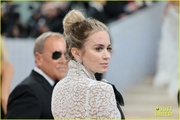 emily-blunt-sienna-miller-met-gala-together-pics-11.jpg