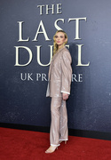 Jodie+Comer+Last+Duel+UK+Premiere+TaKc5sbEl1Ox.jpg