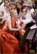 oppenheimer-cast-london-premiere-strike-08.jpg