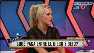 Alejandra.Maglietti.Shortcito.Ajustadisimo.Cuero.Bendita.HD-Colitaz.01.jpeg