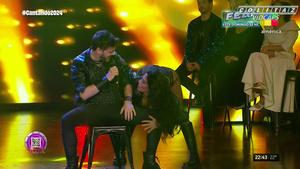 Silvina.Escudero.Cantando.2024.Rock.1080P-Colitaz.58.jpeg