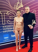 https://thumbs4.imagebam.com/f7/ab/fa/ME1DFD0A_t.jpg
