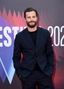 Jamie+Dornan+Belfast+European+Premiere+65th+VlsIkRfX0CCx.jpg