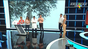 Carolina.Losada.Pantalon.Ajustado.Mostaza.TCAM.1080P-Colitaz.76.jpeg