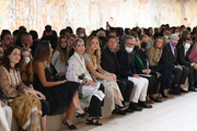 Jennifer+Lawrence+Christian+Dior+Front+Row+n-w74ThhbNnx.jpg