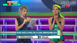 Laurita.Fernandez.Vestido.Negro.Tajo.Descuido.Combate.1080P-Colitaz.08.jpeg