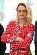 kristen-stewart-cannes-photo-call-10.jpg