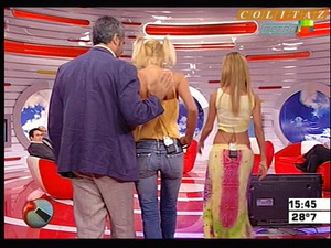 Nazarena.Velez.Musculosa.Amarilla.Jeans.Vueltita.Intrusos.No.Audio.SD.HQ.60FPS-Colitaz.195.jpeg